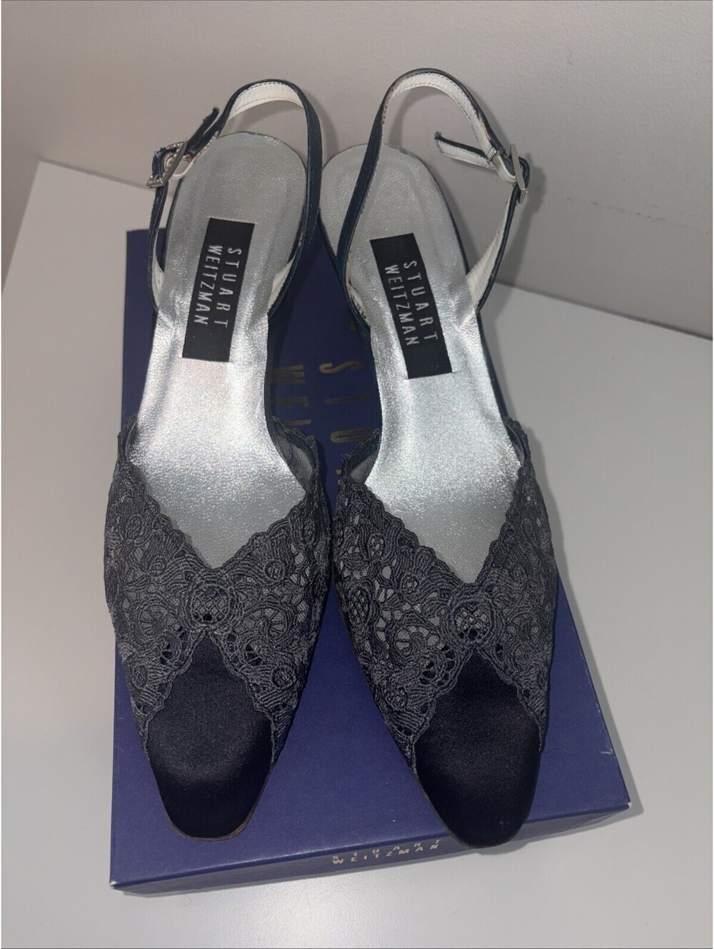 STUART WEITZMAN Navy Scallop Lace Sling Back 8.5 Open Toe Formal Shoes With Box